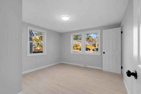 17 Fresh Pond Circle Plymouth MA 02360