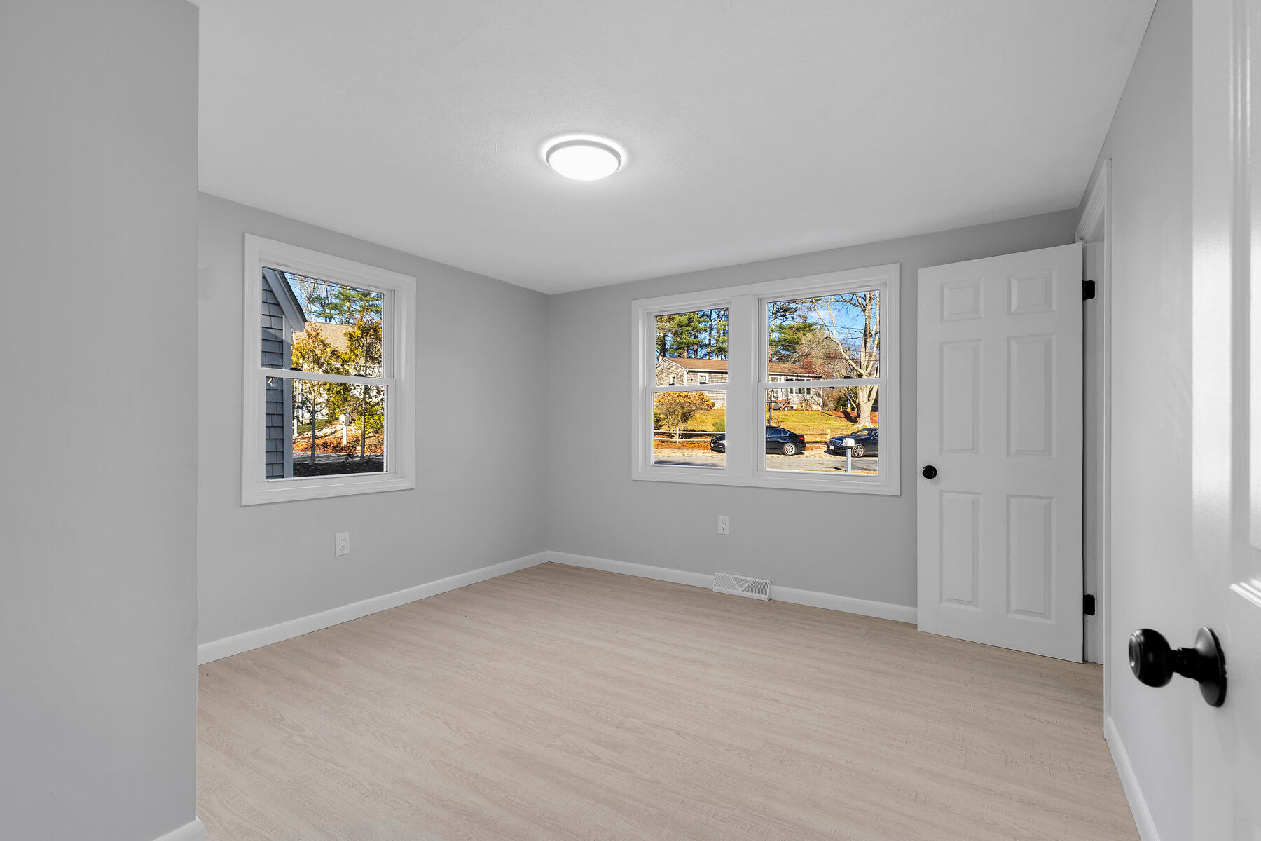 17 Fresh Pond Circle Plymouth MA 02360