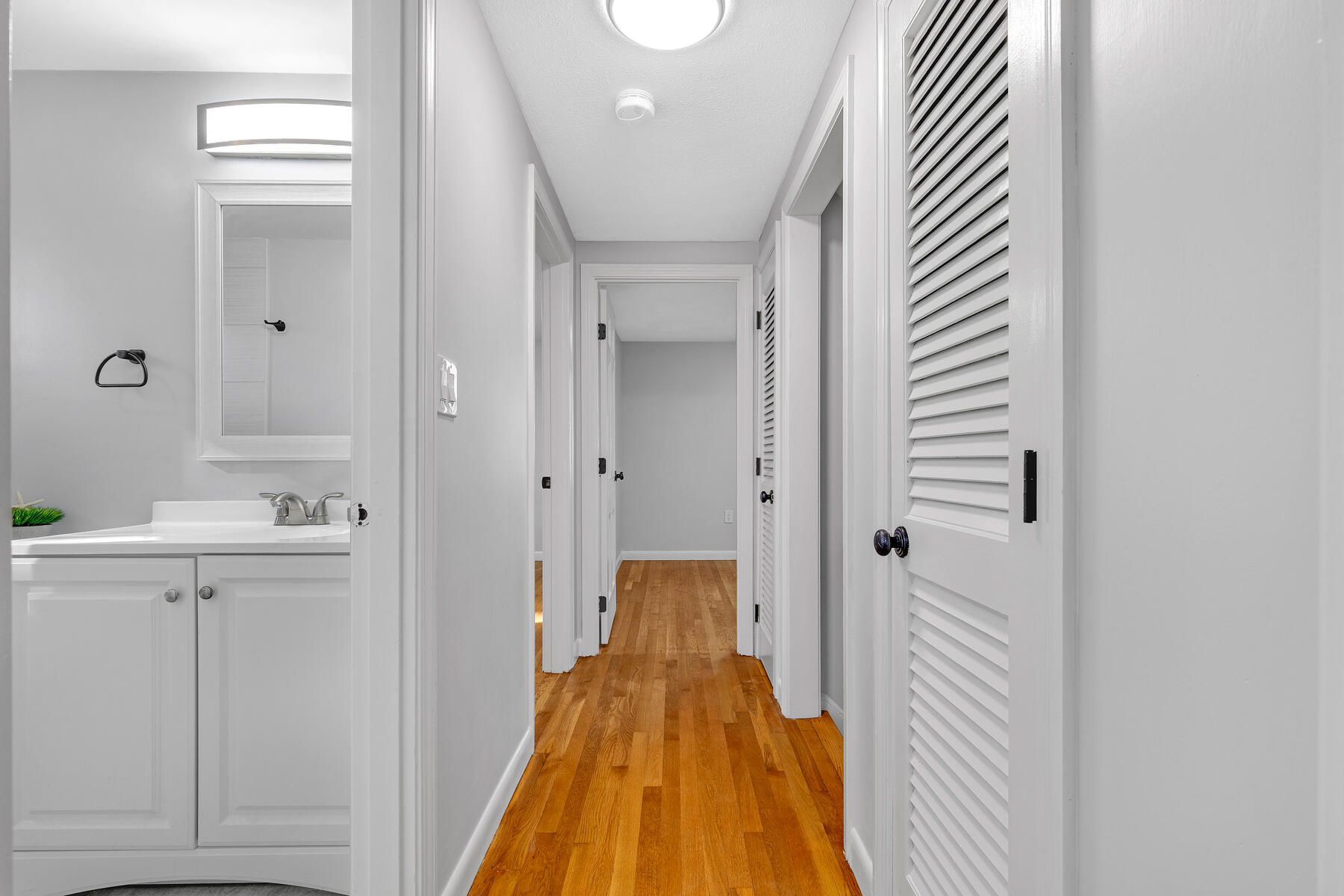 17 Fresh Pond Circle Plymouth MA 02360