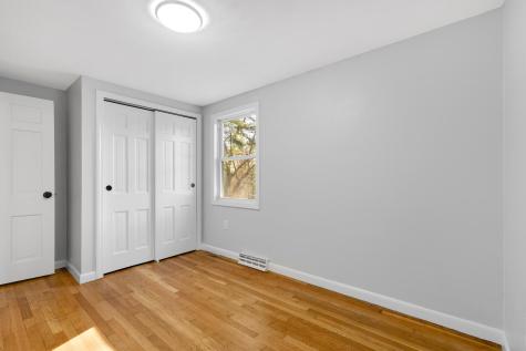 17 Fresh Pond Circle Plymouth MA 02360