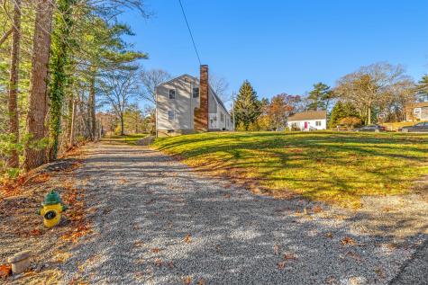 17 Fresh Pond Circle Plymouth MA 02360