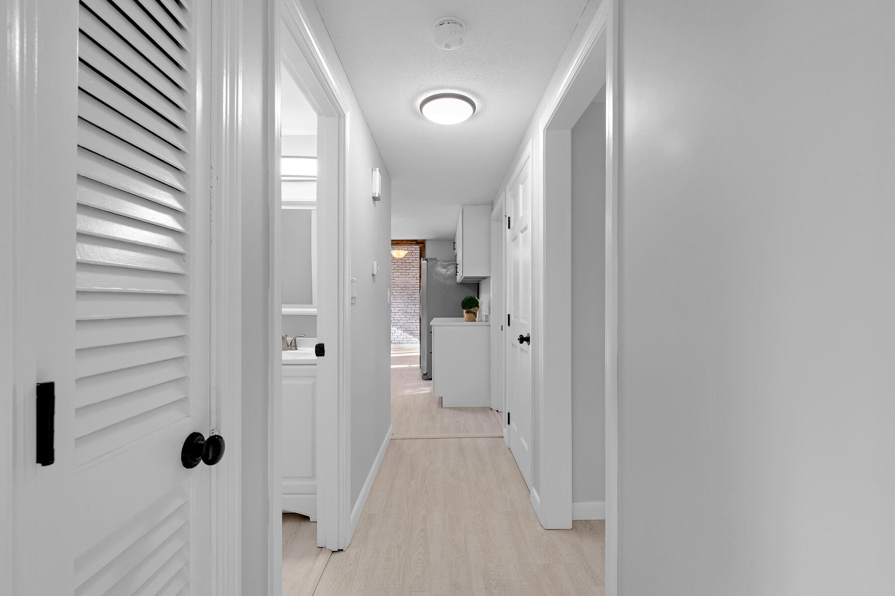 17 Fresh Pond Circle Plymouth MA 02360