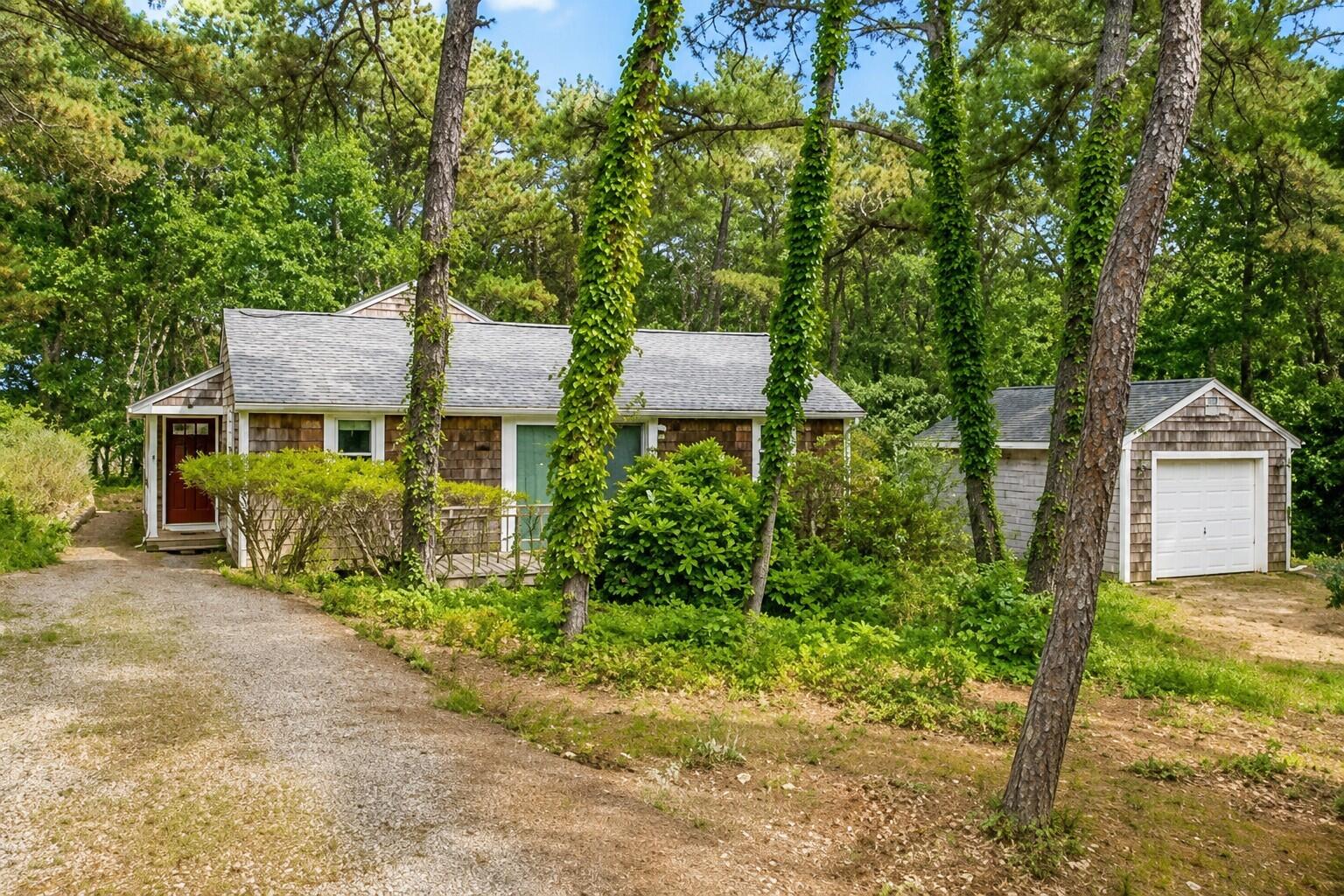 10 Bartlett Road Wellfleet MA 02667