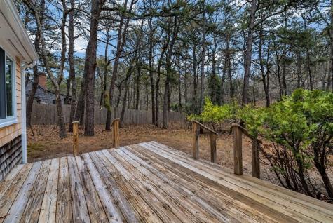 10 Bartlett Road Wellfleet MA 02667