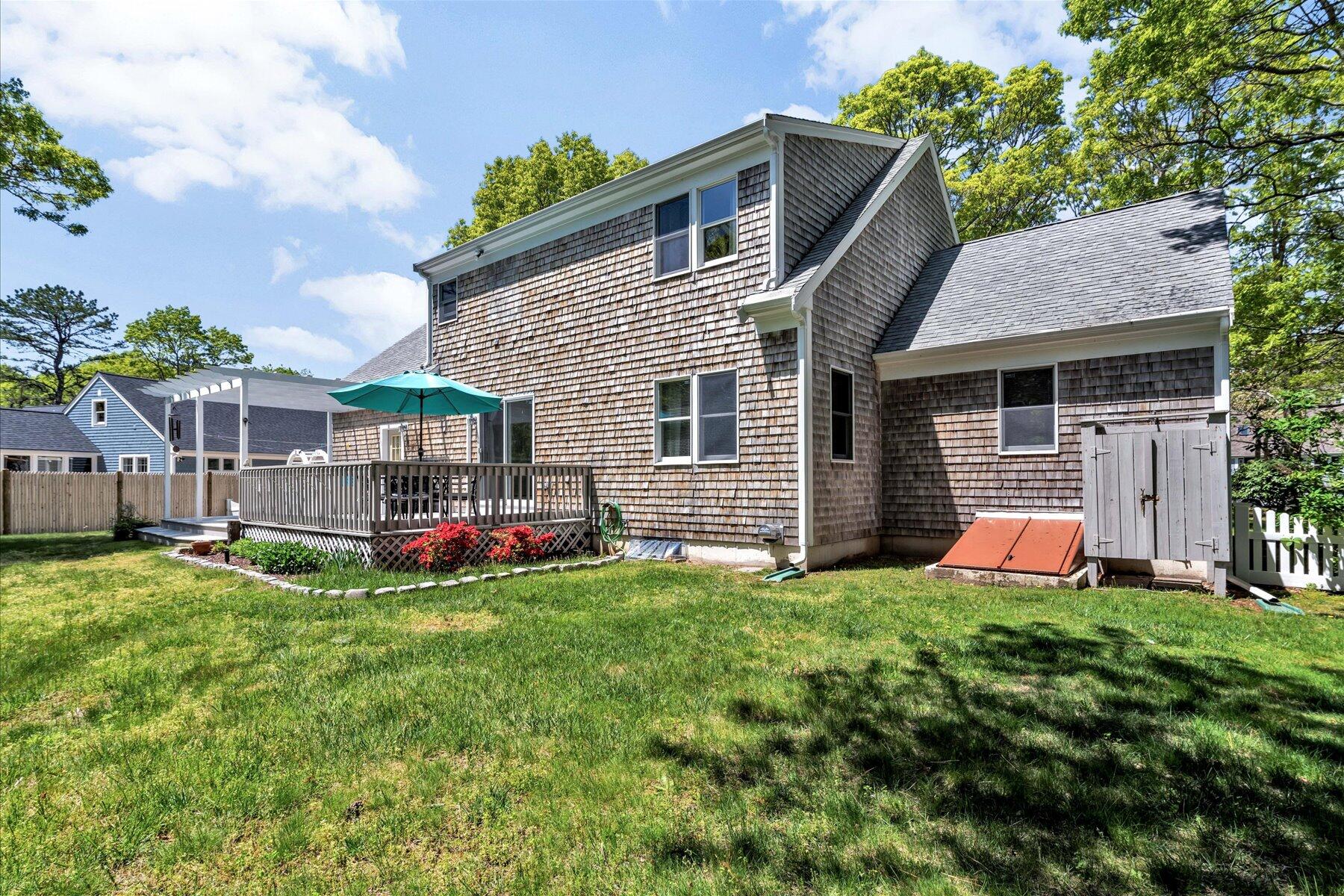 17 Greenway Circle Sandwich MA 02563