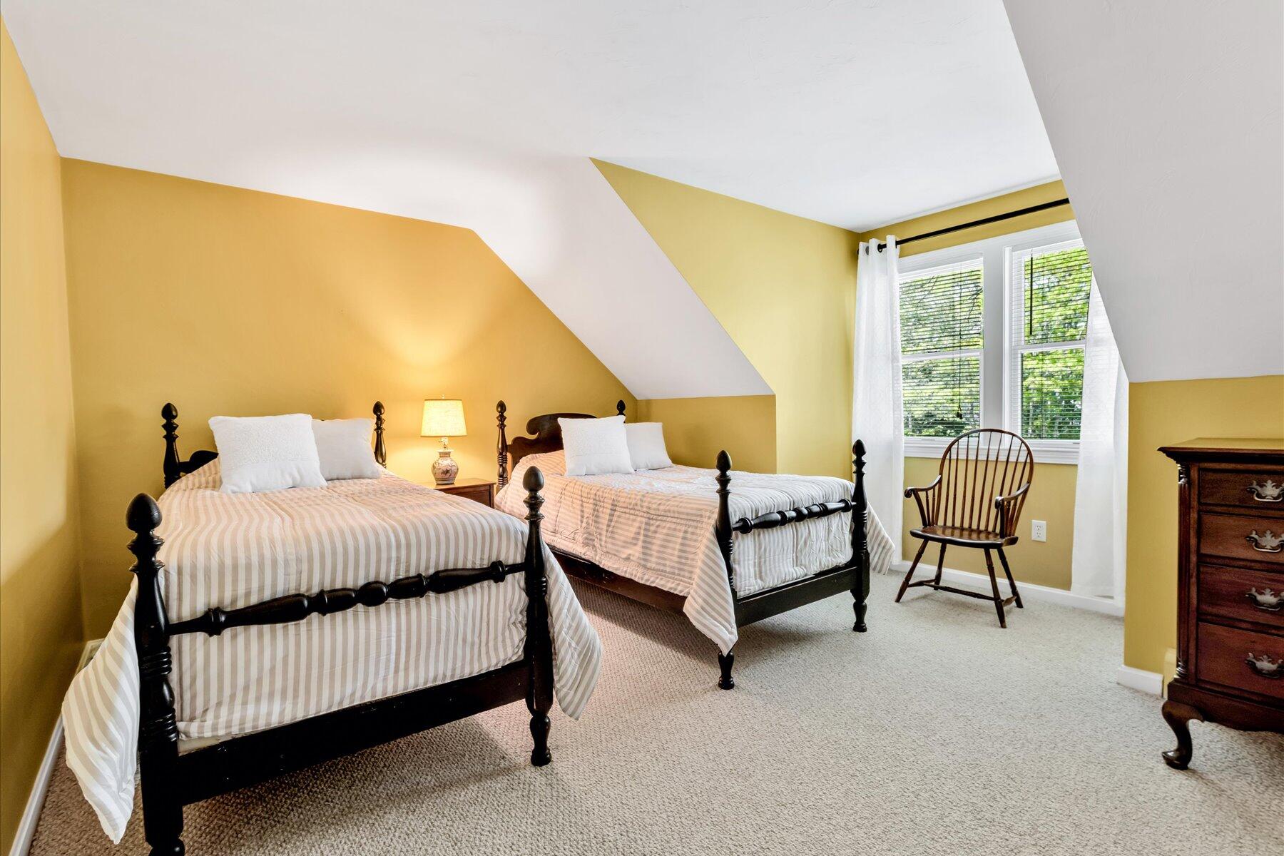 17 Greenway Circle Sandwich MA 02563