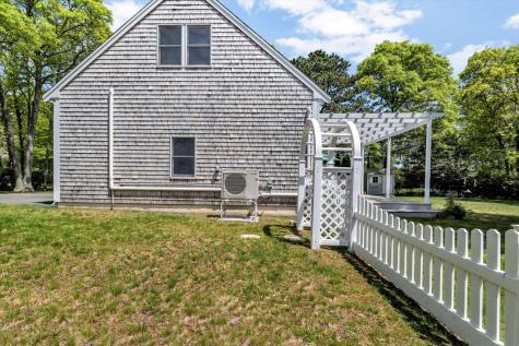 17 Greenway Circle Sandwich MA 02563