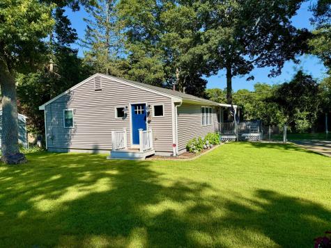 72 Handy Road Pocasset MA 02559