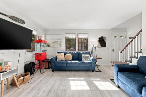 12 Avalon Drive Teaticket MA 02536
