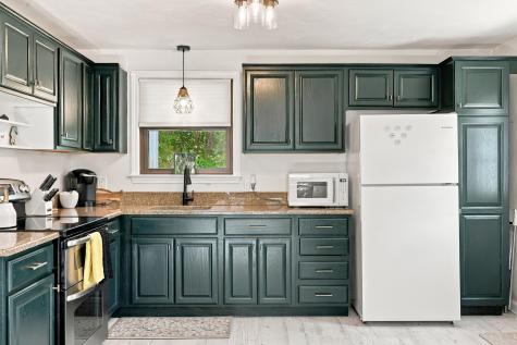 12 Avalon Drive Teaticket MA 02536