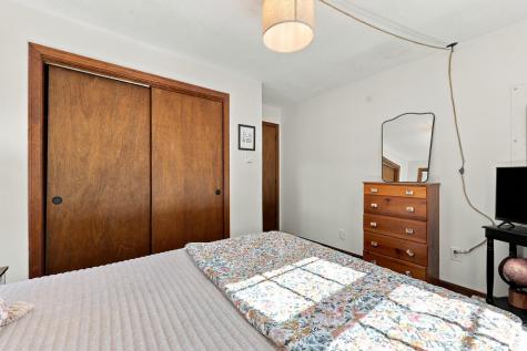 12 Avalon Drive Teaticket MA 02536