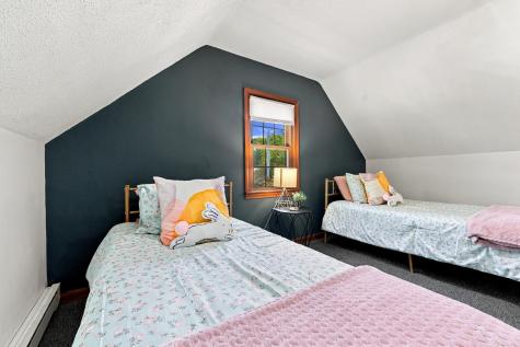 12 Avalon Drive Teaticket MA 02536