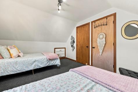 12 Avalon Drive Teaticket MA 02536