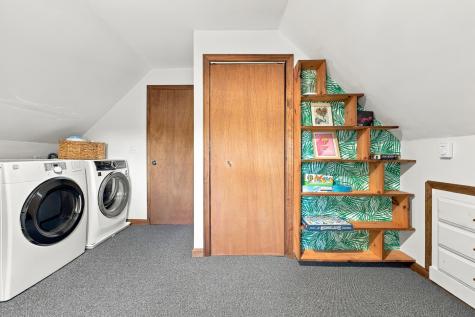 12 Avalon Drive Teaticket MA 02536