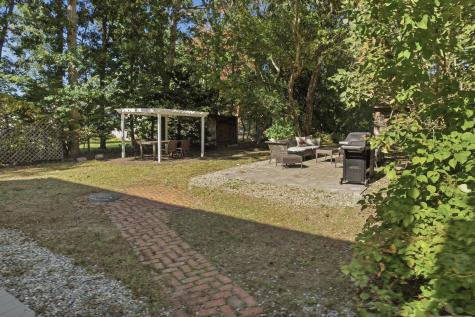 12 Avalon Drive Teaticket MA 02536