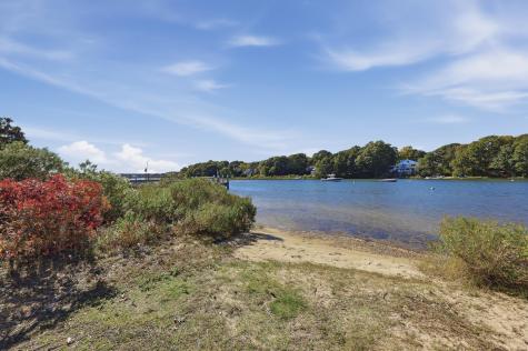 12 Avalon Drive Teaticket MA 02536