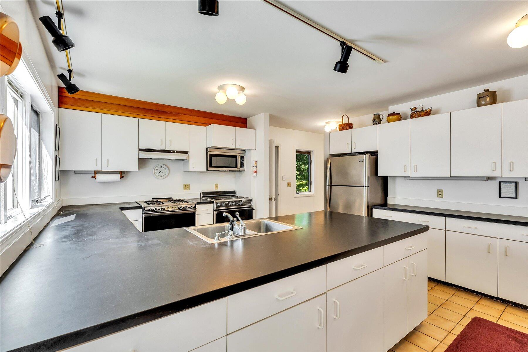 21 Great Island Road East Sandwich MA 02537