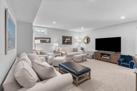 24 Cobblestone Circle Mashpee MA 02649