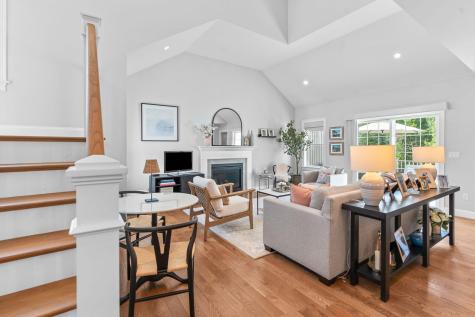 24 Cobblestone Circle Mashpee MA 02649