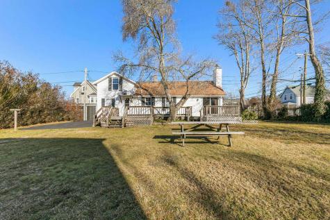 38 East Central Avenue Wareham MA 02558