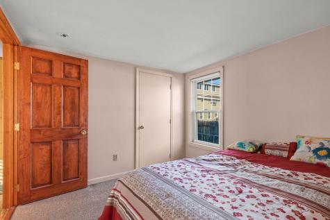 38 East Central Avenue Wareham MA 02558