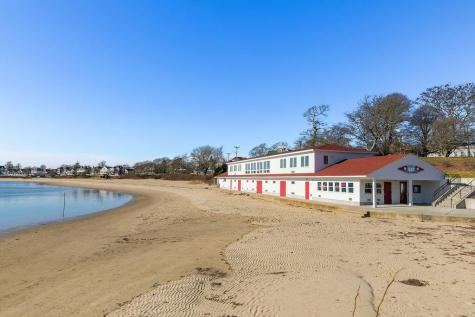 38 East Central Avenue Wareham MA 02558