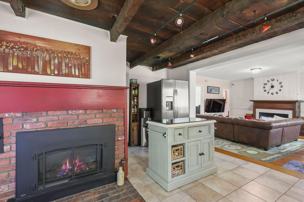 78 Cotuit Road Sandwich MA 02563