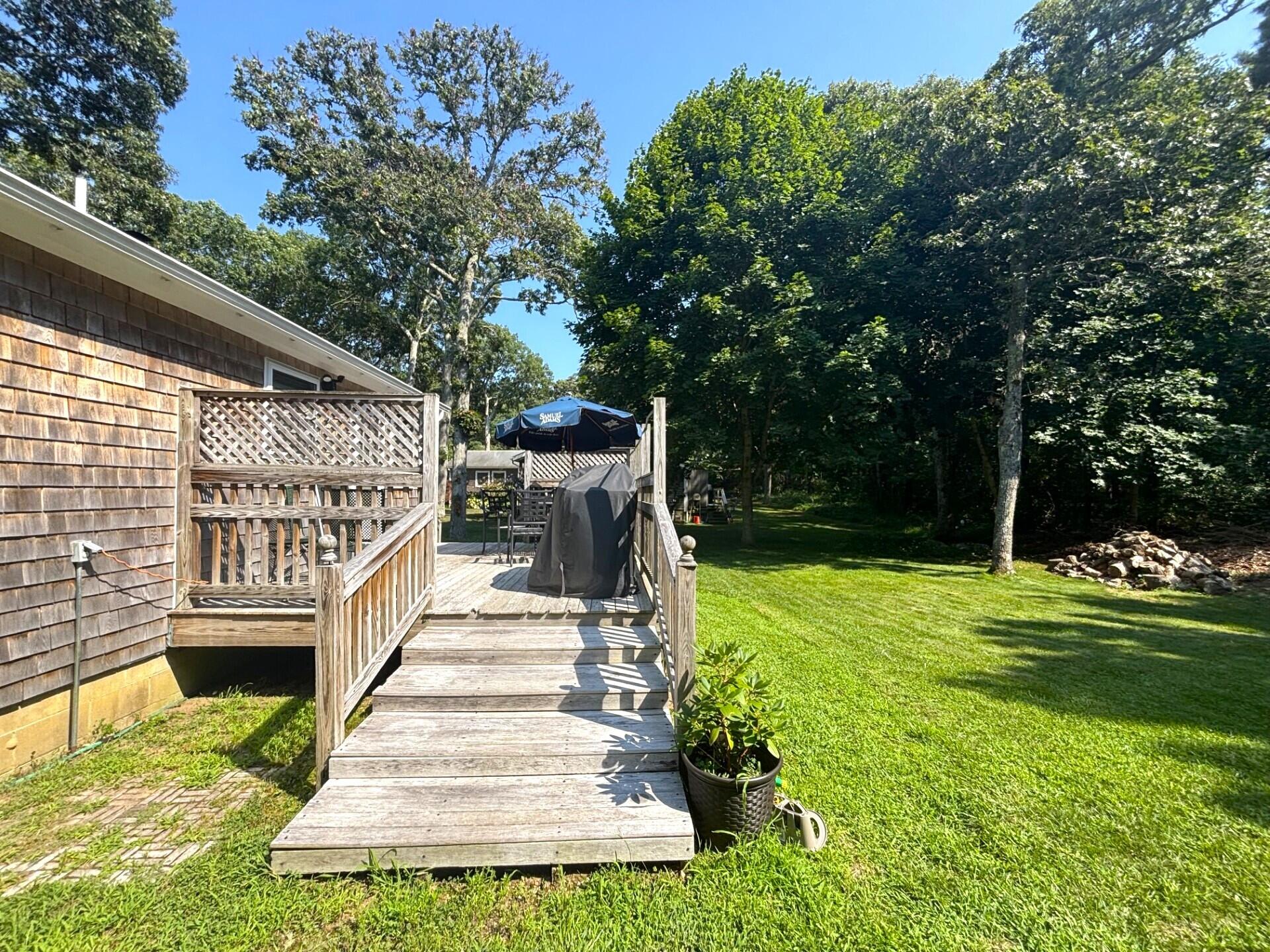 11 Stanley Street Oak Bluffs MA 02557