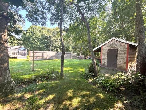 11 Stanley Street Oak Bluffs MA 02557