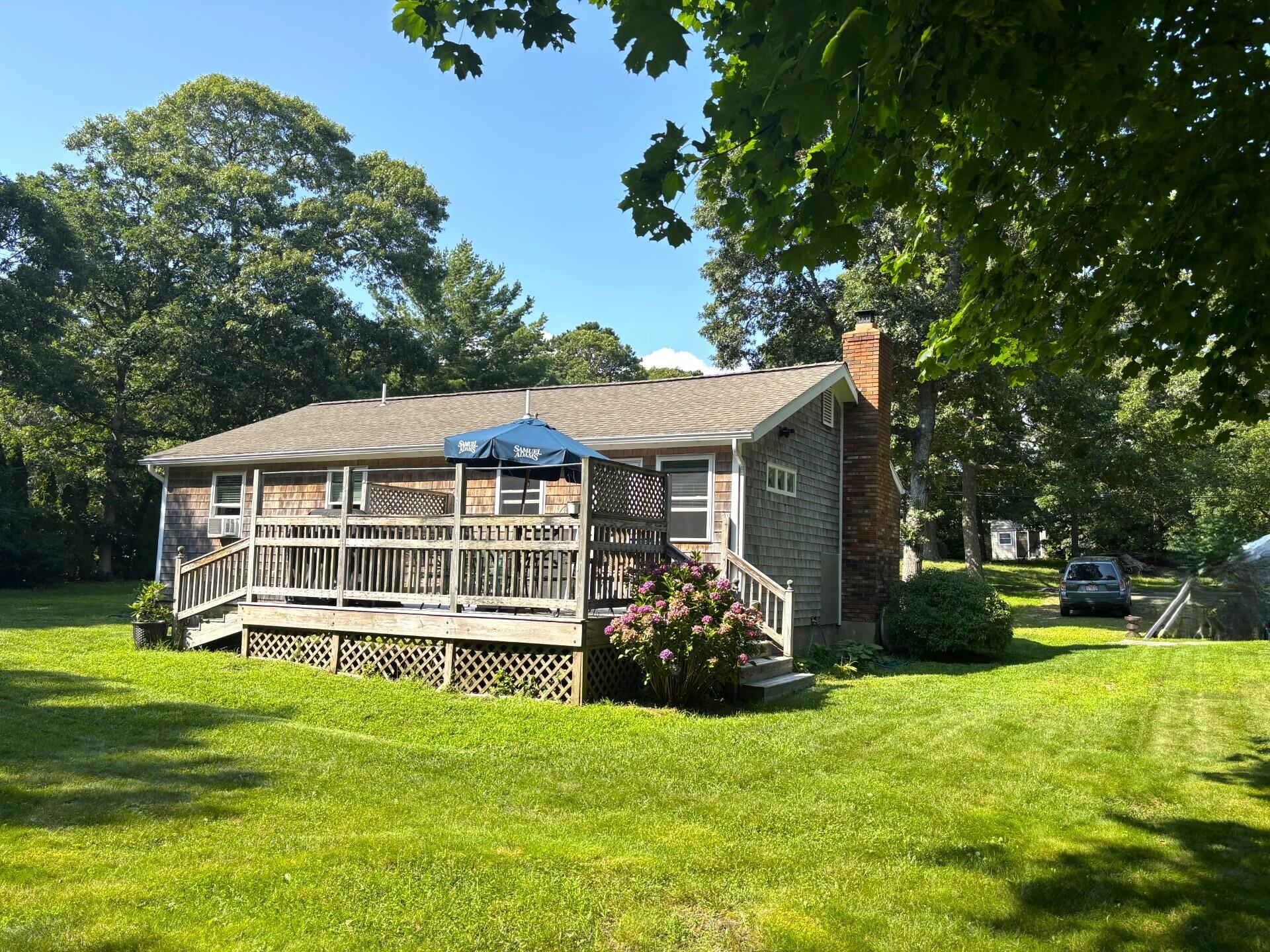 11 Stanley Street Oak Bluffs MA 02557