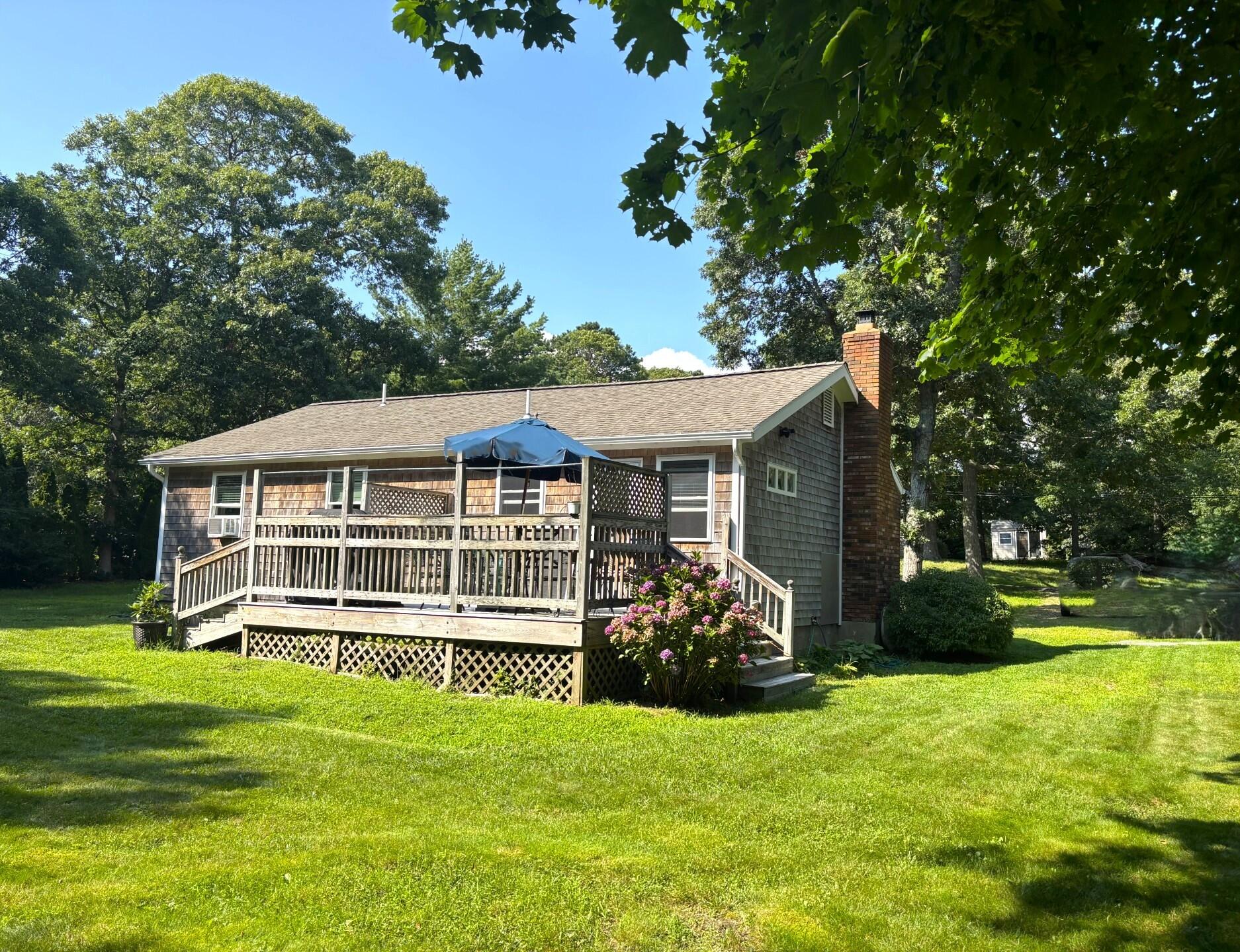 11 Stanley Street Oak Bluffs MA 02557