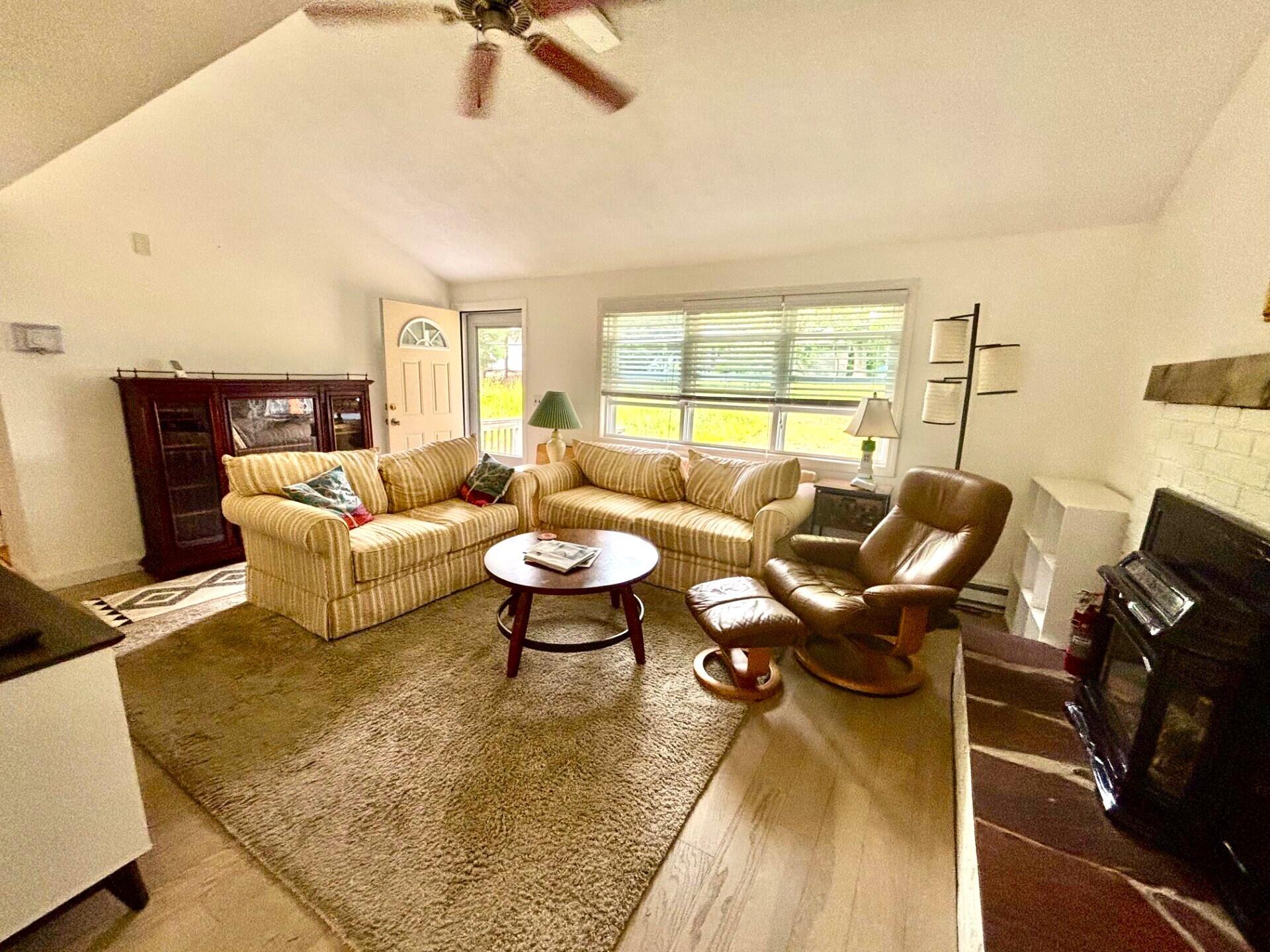 11 Stanley Street Oak Bluffs MA 02557