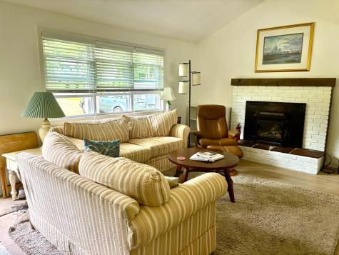 11 Stanley Street Oak Bluffs MA 02557