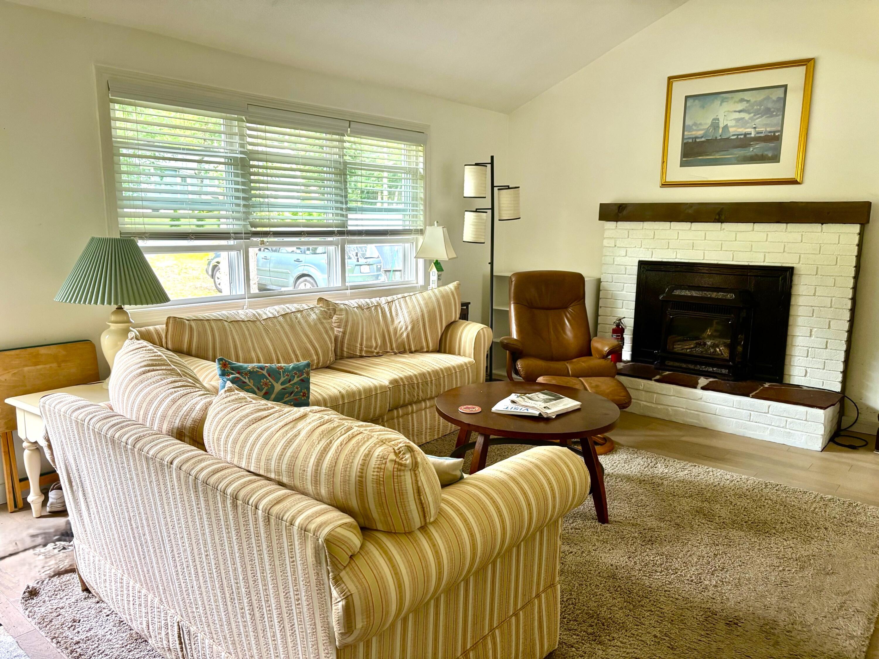 11 Stanley Street Oak Bluffs MA 02557