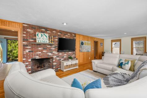 61 Linda Lane Barnstable MA 02601