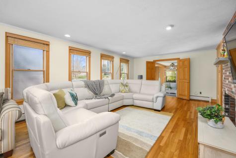 61 Linda Lane Barnstable MA 02601
