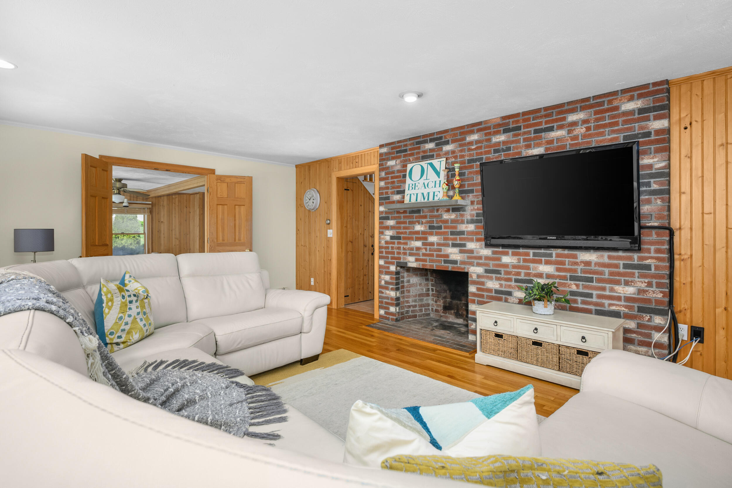 61 Linda Lane Barnstable MA 02601