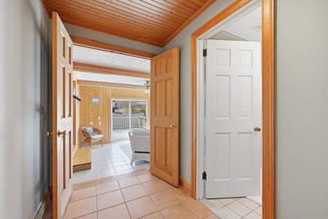 61 Linda Lane Barnstable MA 02601