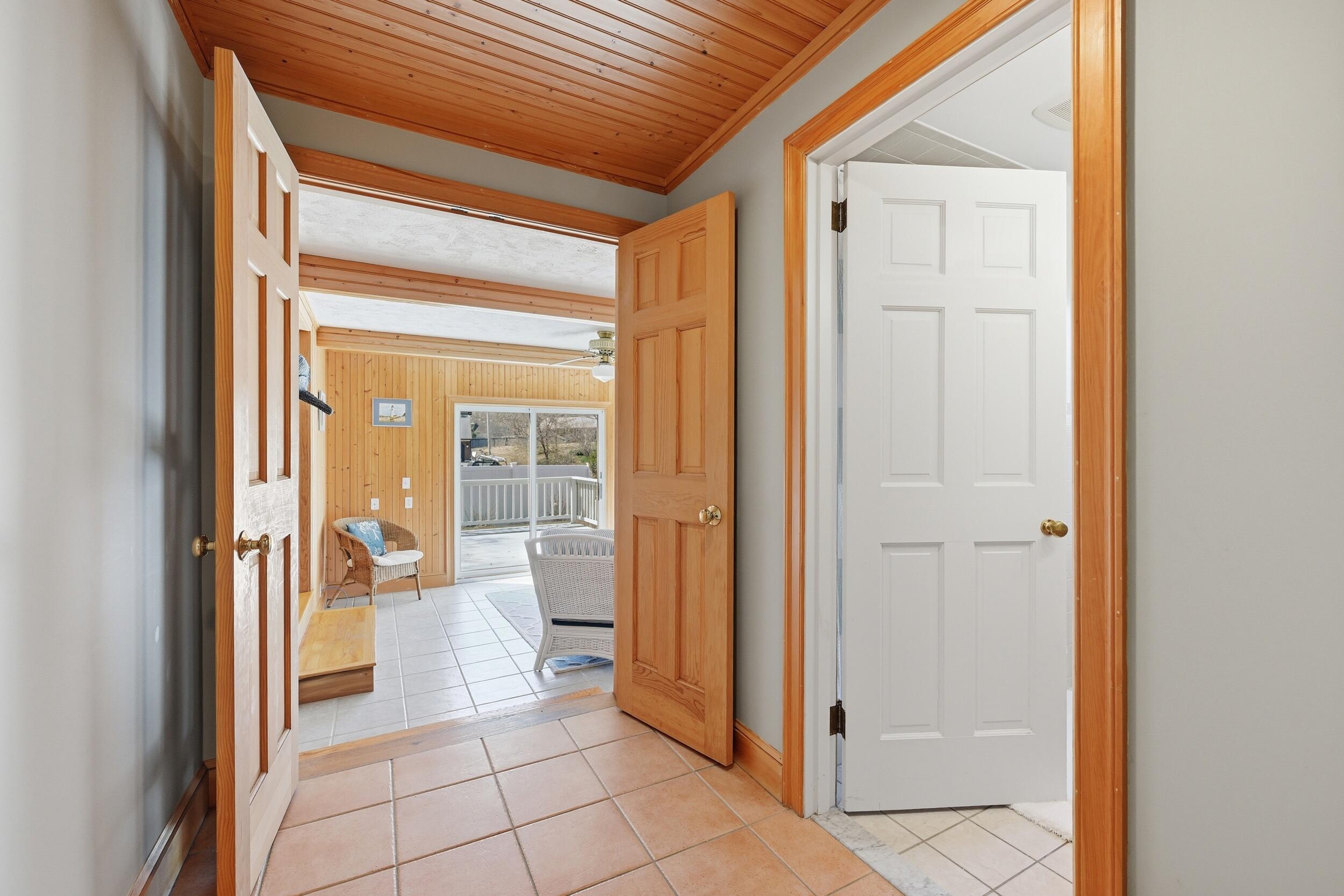 61 Linda Lane Barnstable MA 02601