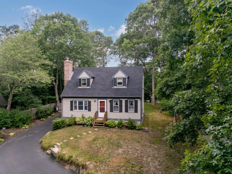 28 Cranberry Avenue Mashpee MA 02649