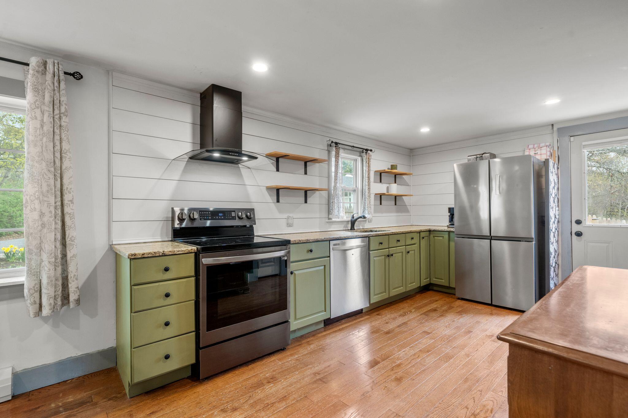 18 Race Road Yarmouth MA 02673