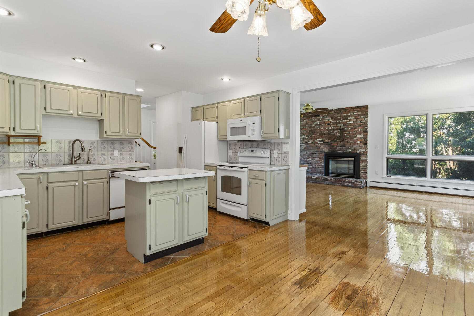 30 Rogers Road Falmouth MA 02540