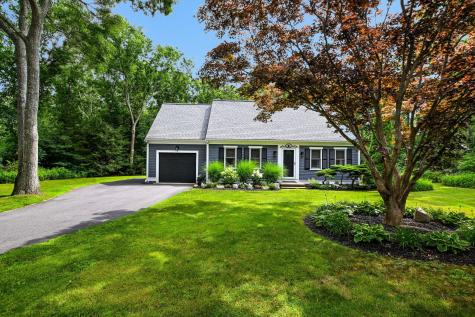 5 Windsong Road Forestdale MA 02644