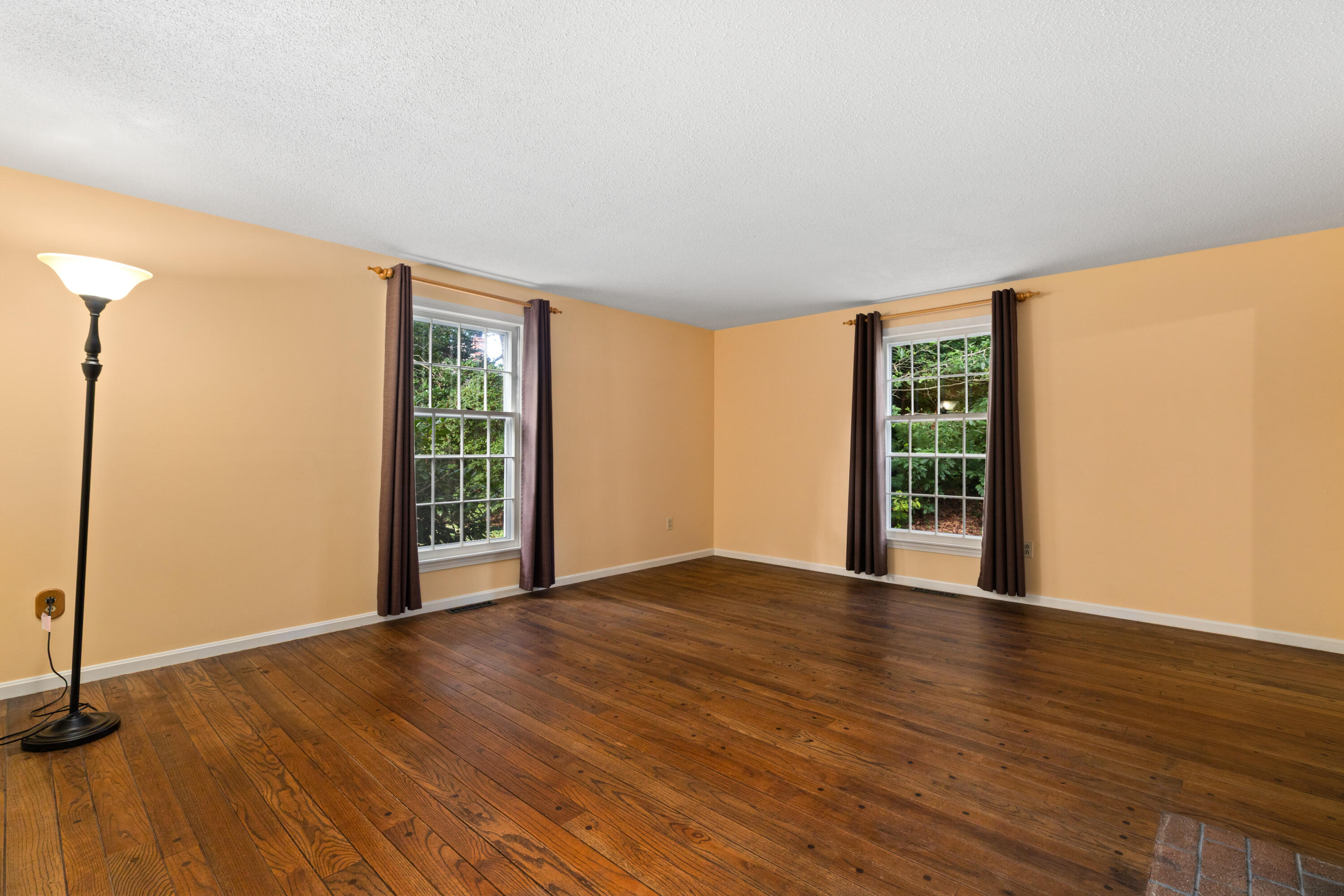 204 Woods Hole Road Falmouth MA 02540