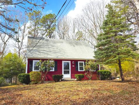11 Webquish Lane Mashpee MA 02649
