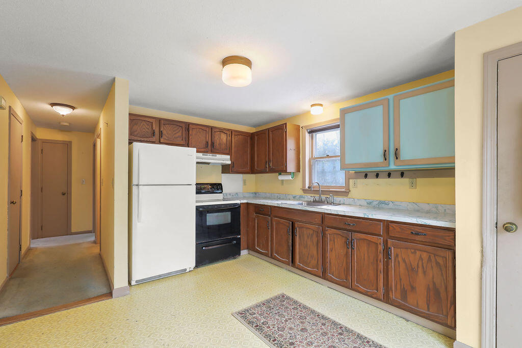 11 Webquish Lane Mashpee MA 02649