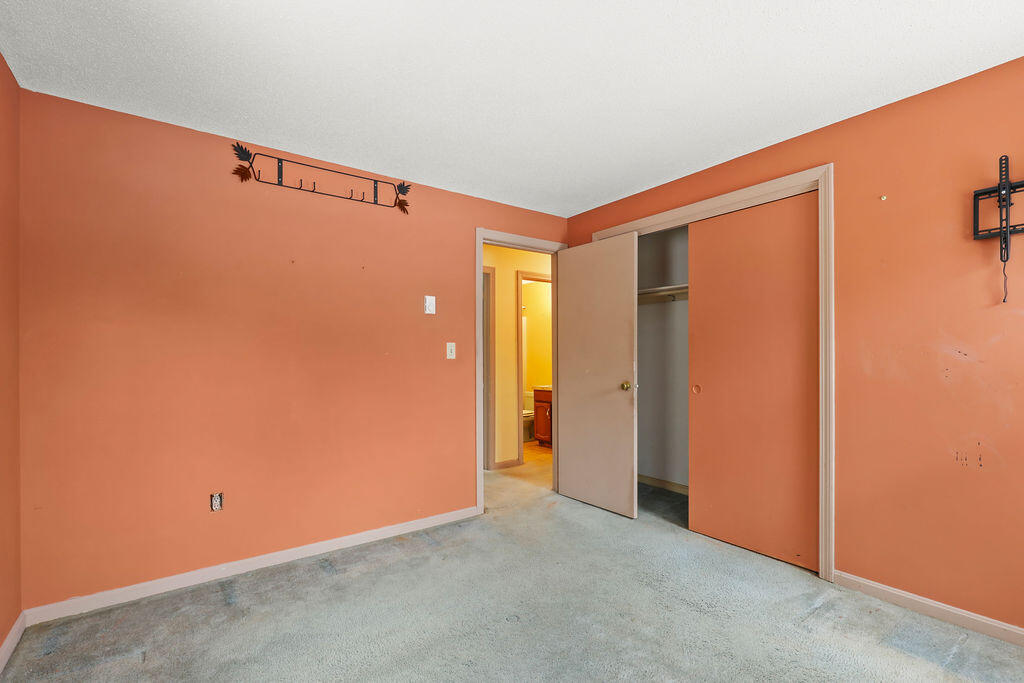 11 Webquish Lane Mashpee MA 02649