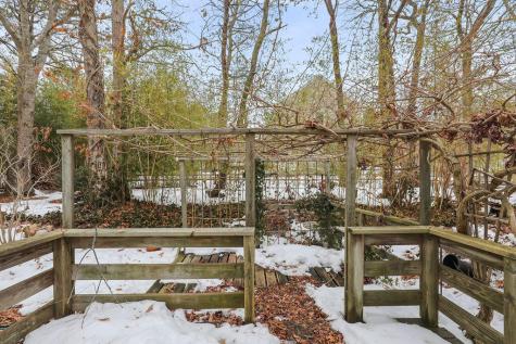 11 Webquish Lane Mashpee MA 02649