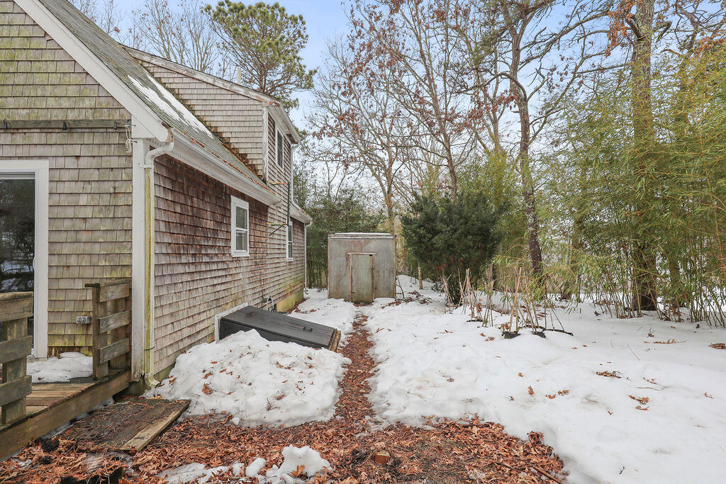 11 Webquish Lane Mashpee MA 02649