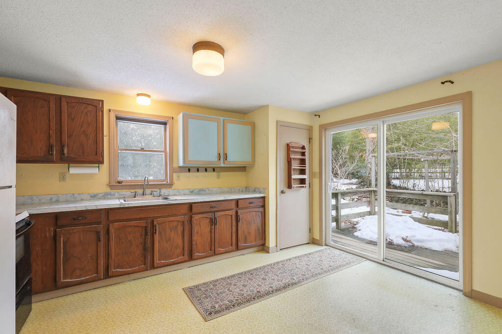 11 Webquish Lane Mashpee MA 02649